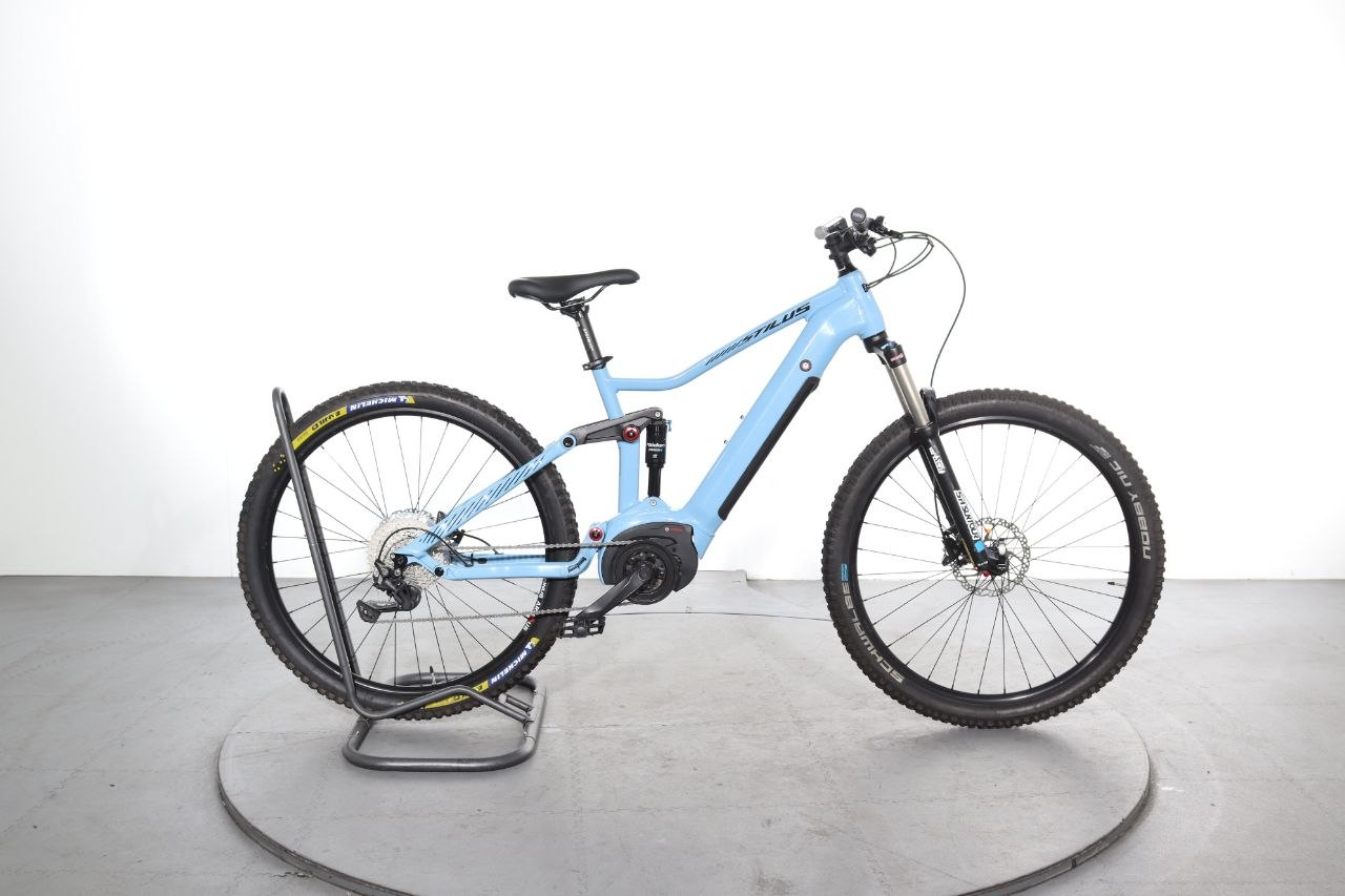 Noleggio Decathlon E-MTB Decathlon Stilus E-ST 29″ – Biammortizzata, Bosch e batteria 500 Wh Bassano del Grappa