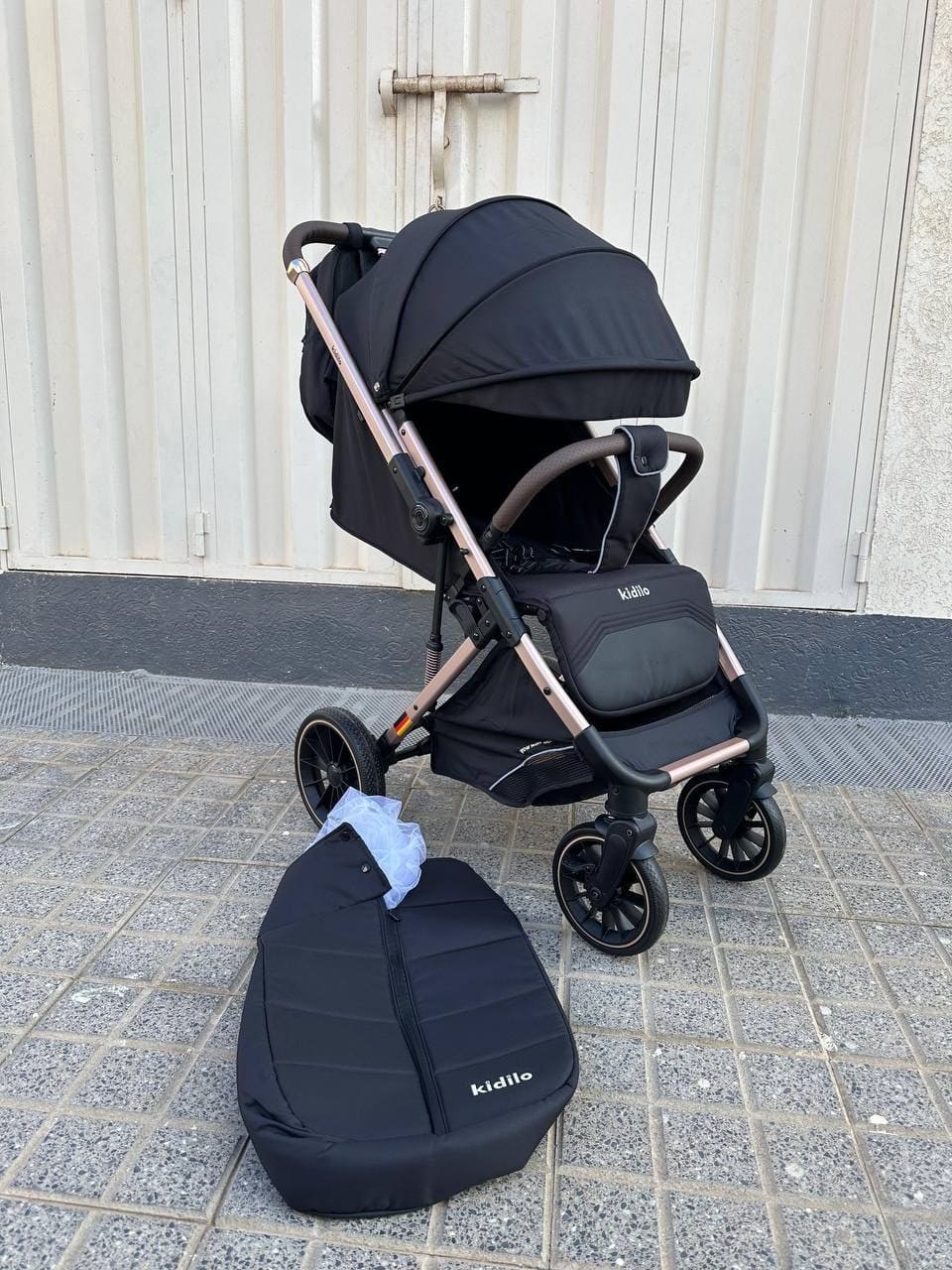 Poussette Valise Réversible avec Sac + Couvre pieds  KIDILO