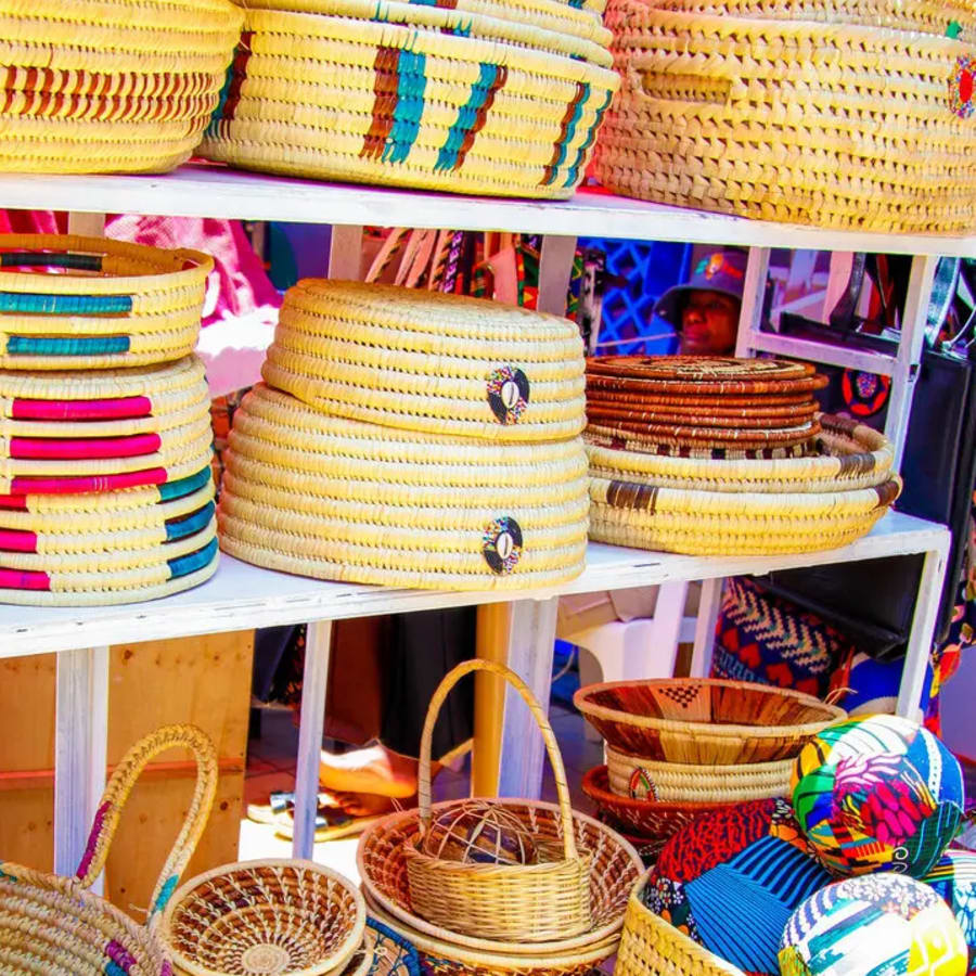 Handwoven grass baskets, photo 1