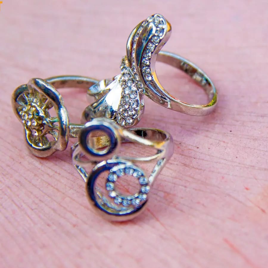 silver-toned rings, photo 1