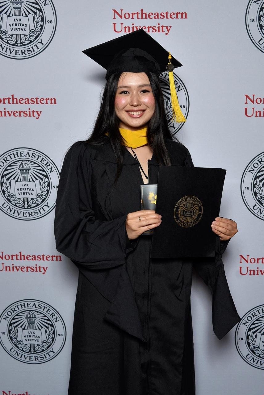 Аружан Султанова