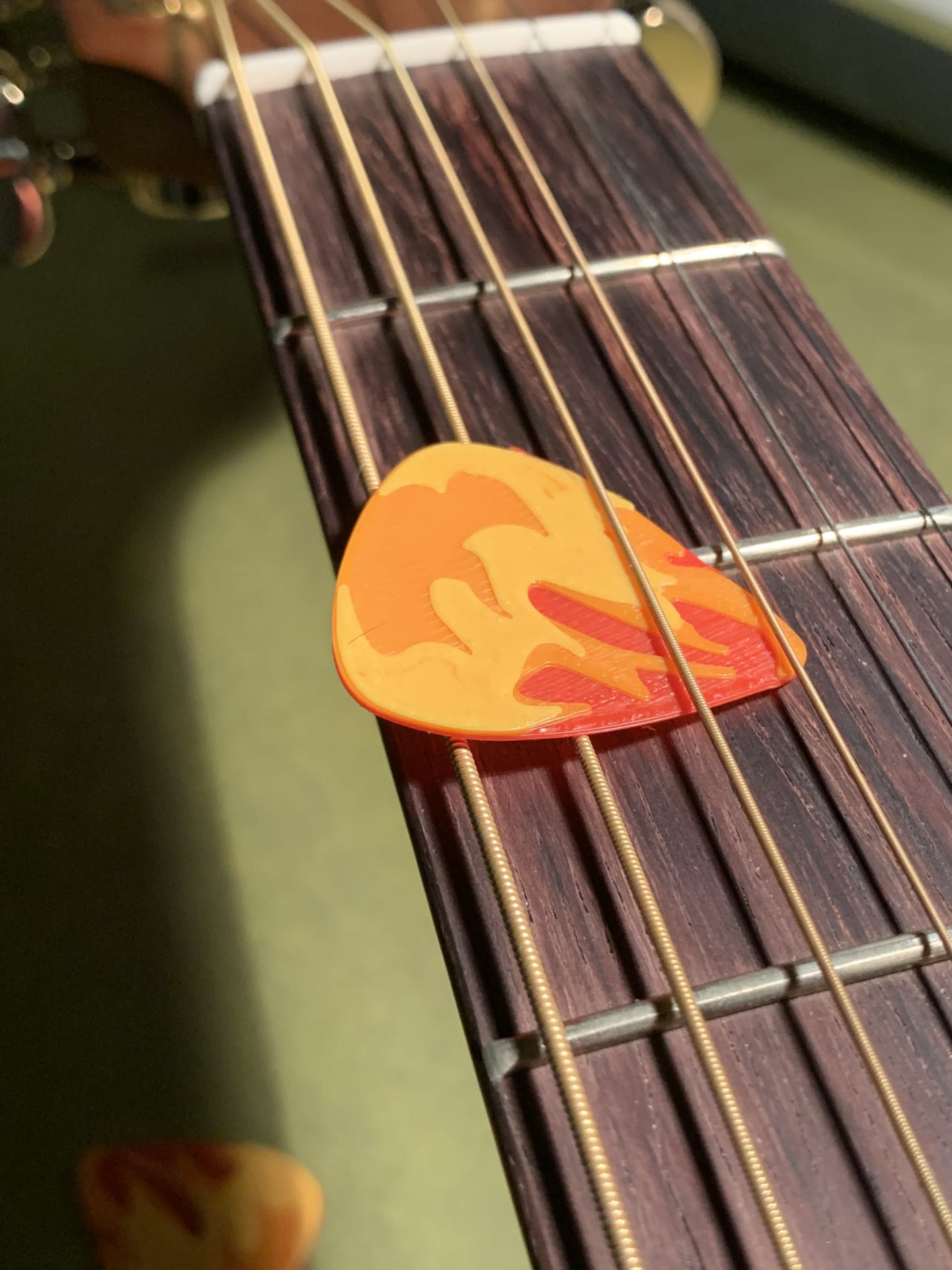 🔥Médiator de guitare - feu🔥 - Image 1
