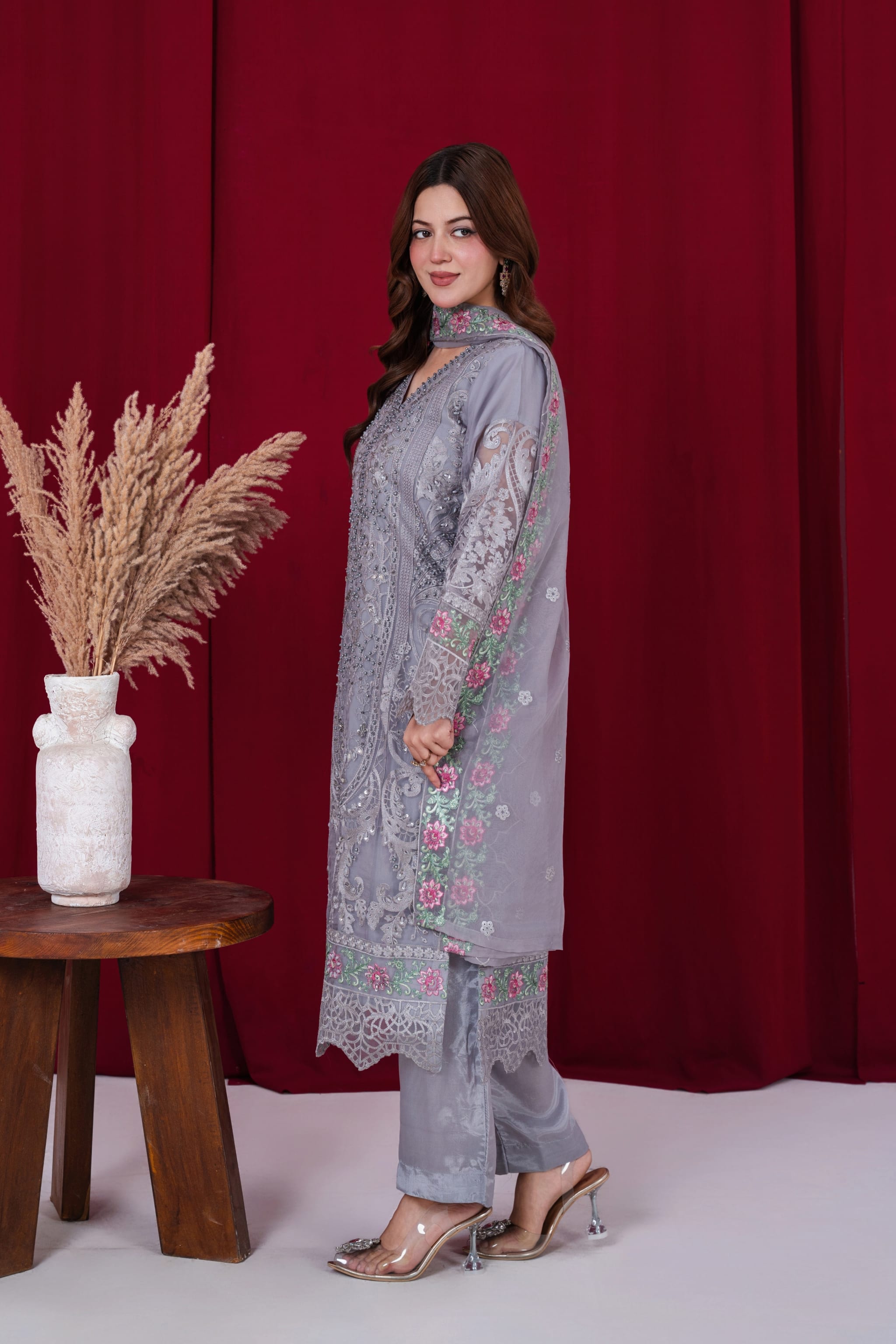 Ivory Grey view 4