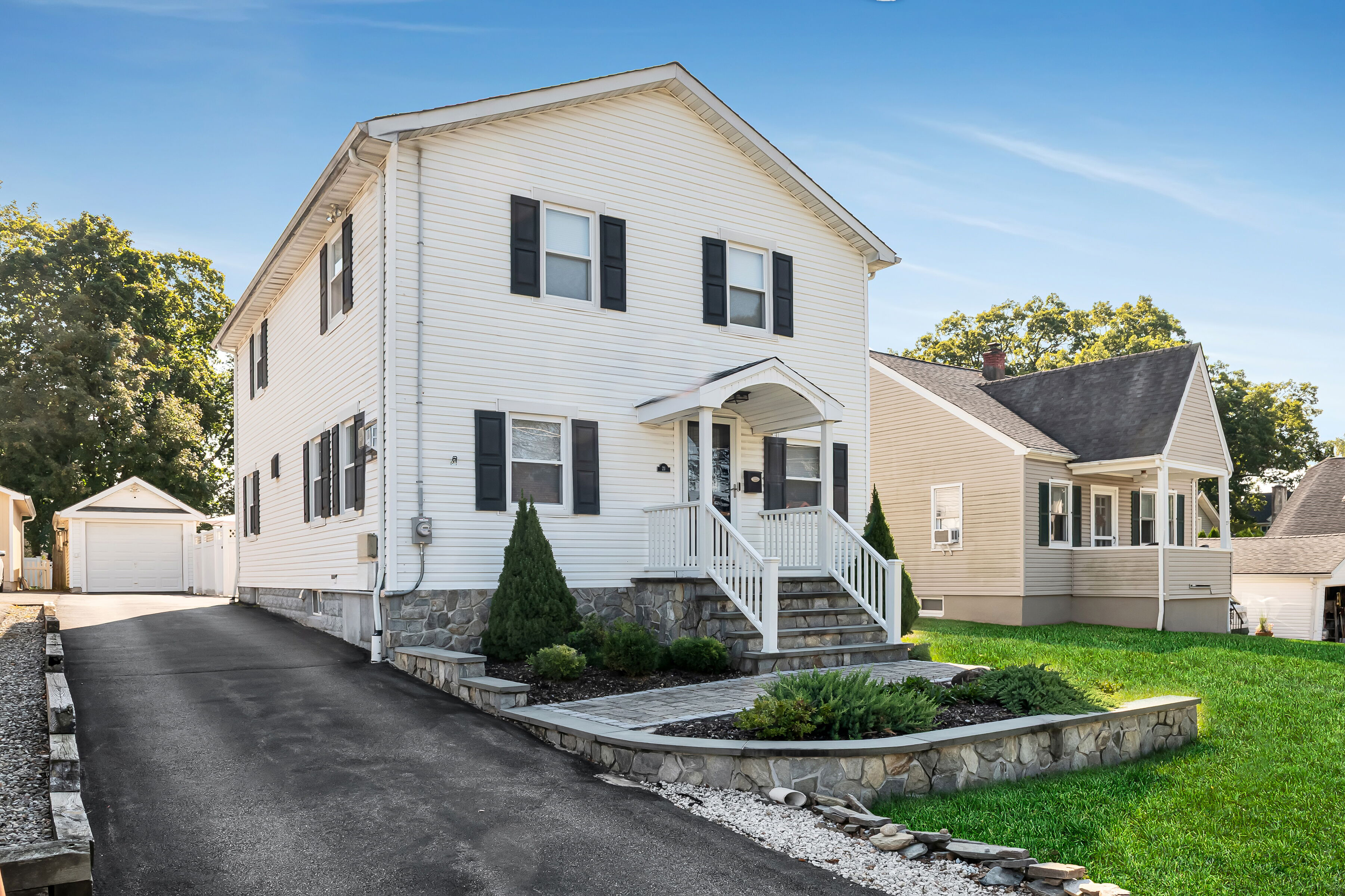 Featured listing at 21 Delmar Ave