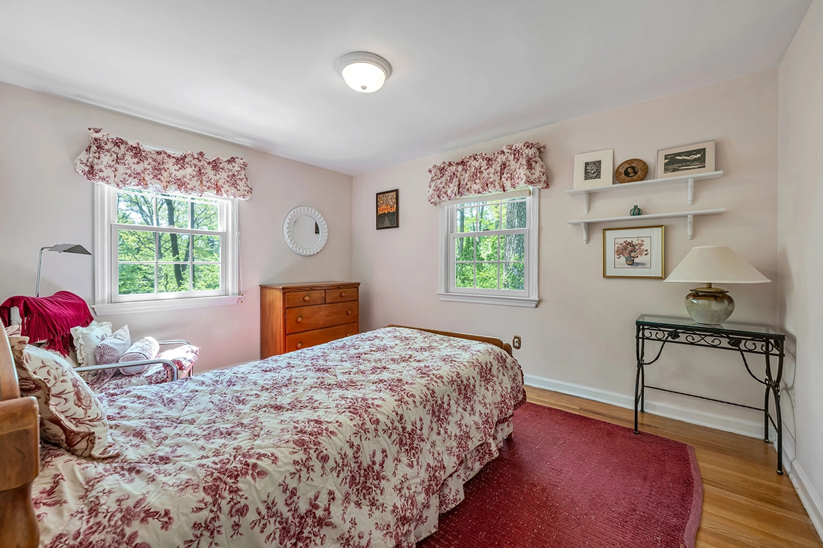 Property photo 17 for 120 Hillcrest Ave
