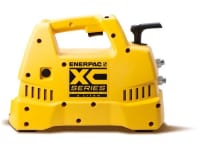 XC1402M, batteridrevet pumpe, 4/3 ventil, 2L nyttevolum, batterier og lader ikke inkludert