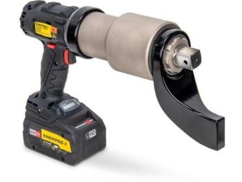 BTW3000E, Batteridrevet muttertrekker med firkant-drivtapp, 4030 Nm, 1 in. 230V med reaksjonsarm, batteri og lader