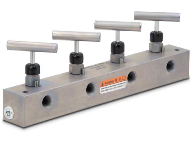 AM21, 7 Porter, Forhånsmonterte manifolder.