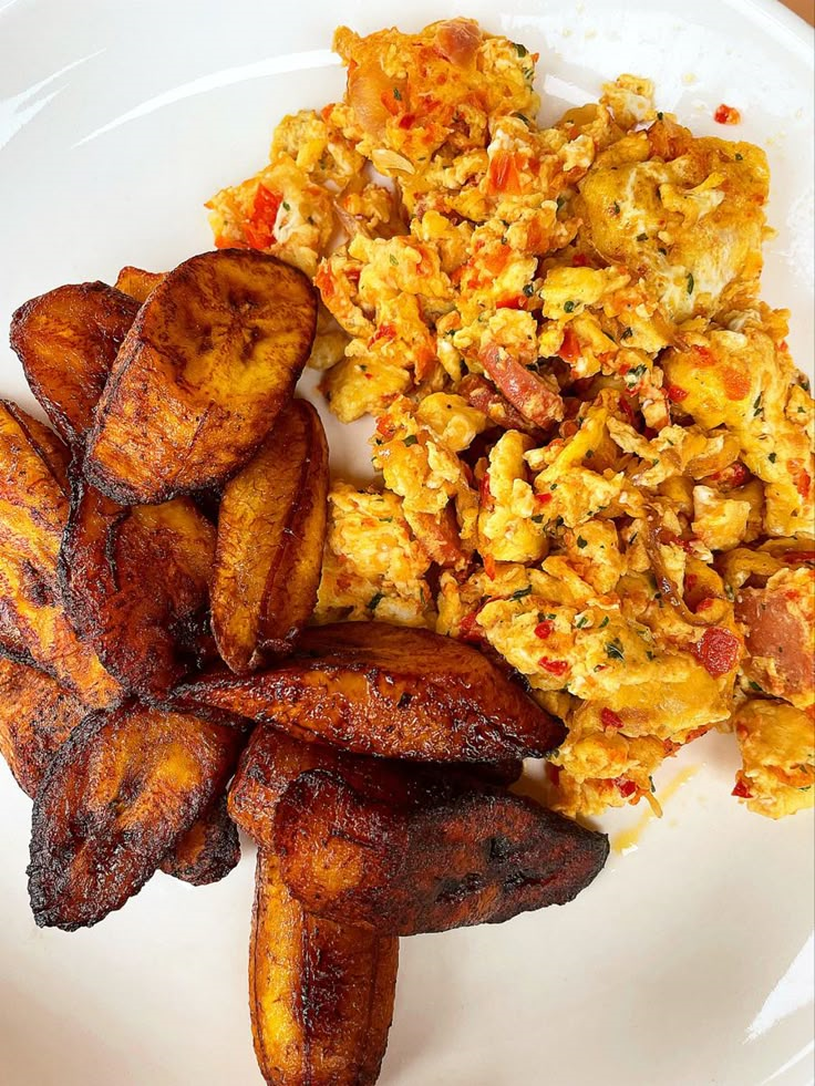 Fried plantain and egg sauce
