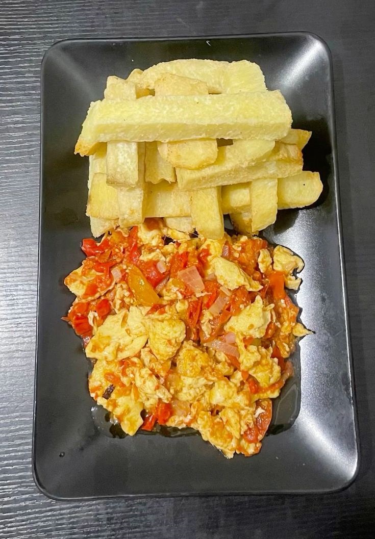Fried yam and egg sauce