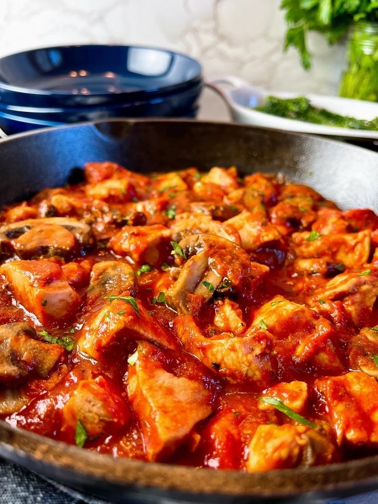Boneless Chicken in Tomato Sauce