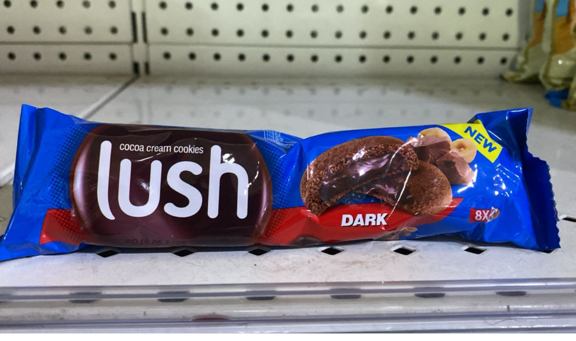 Lush Dark – Cocoa Cream Cookies (8x2 Pack)