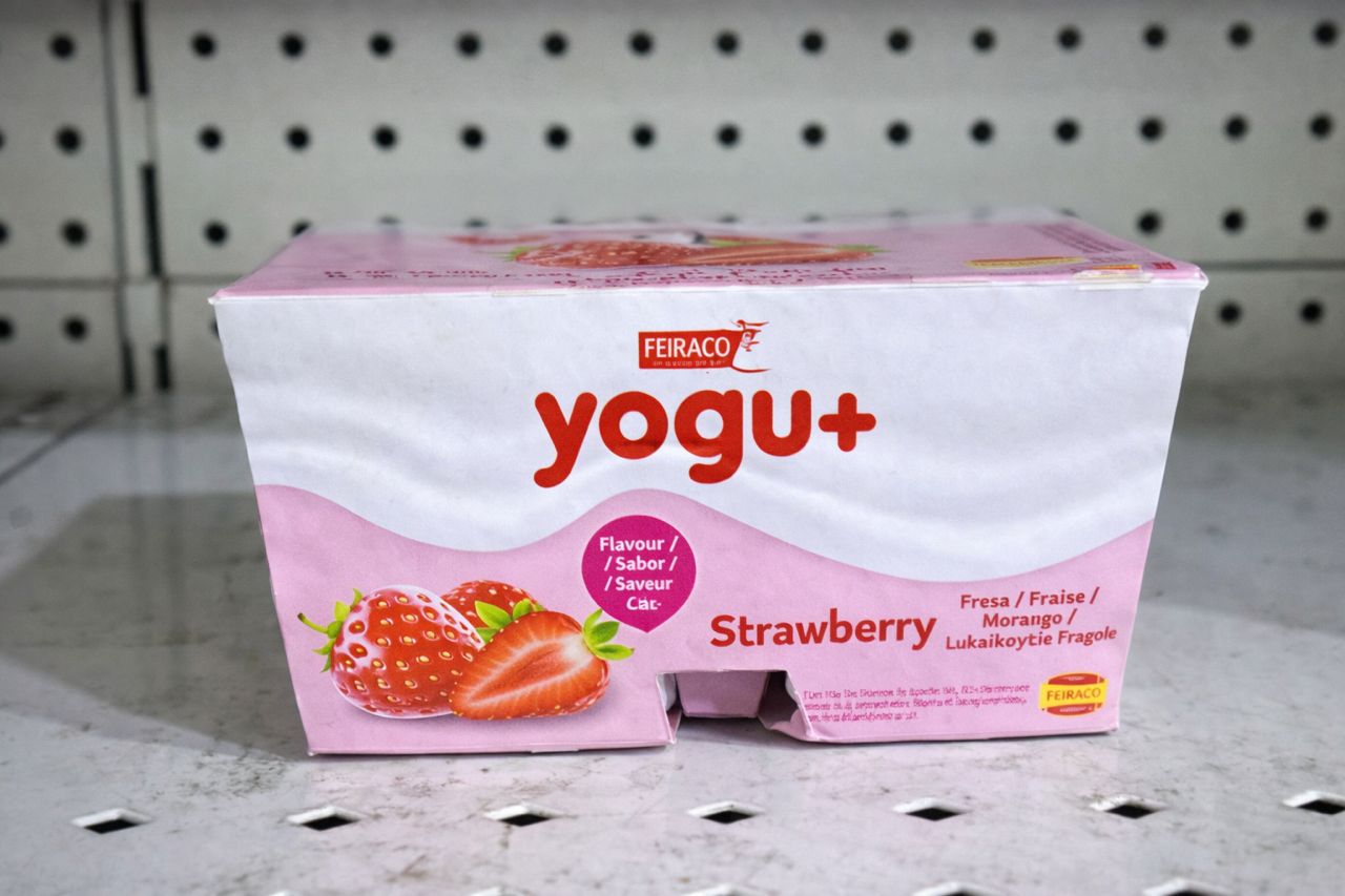 Feiraco Yogu+ Strawberry Yogurt