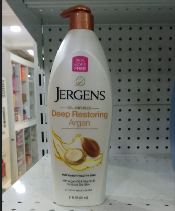 Jergens Oil-Infused Deep Restoring Argan