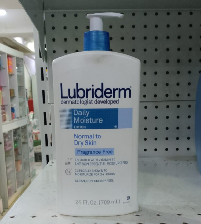Lubriderm Daily Moisture Lotion – Normal to Dry