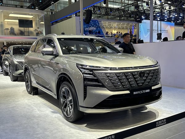 تشانجان CS75 بلس 2025