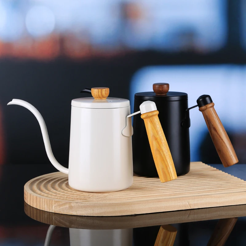 إبريق قهوة بفوهة إوزة