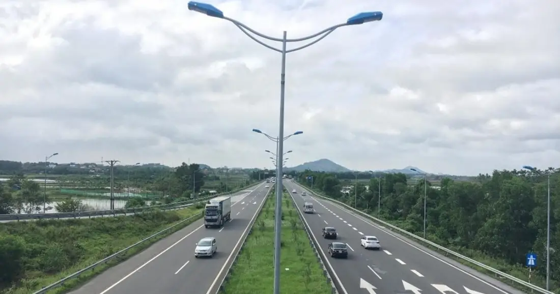 Xây dựng công trình đường bộ Động lực phát triển và thách thức bền vững