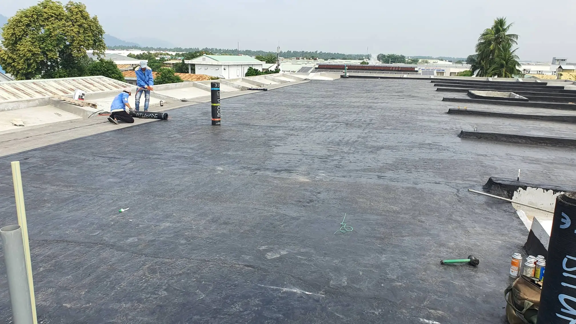 Quy trình thi công chống thấm sàn mái