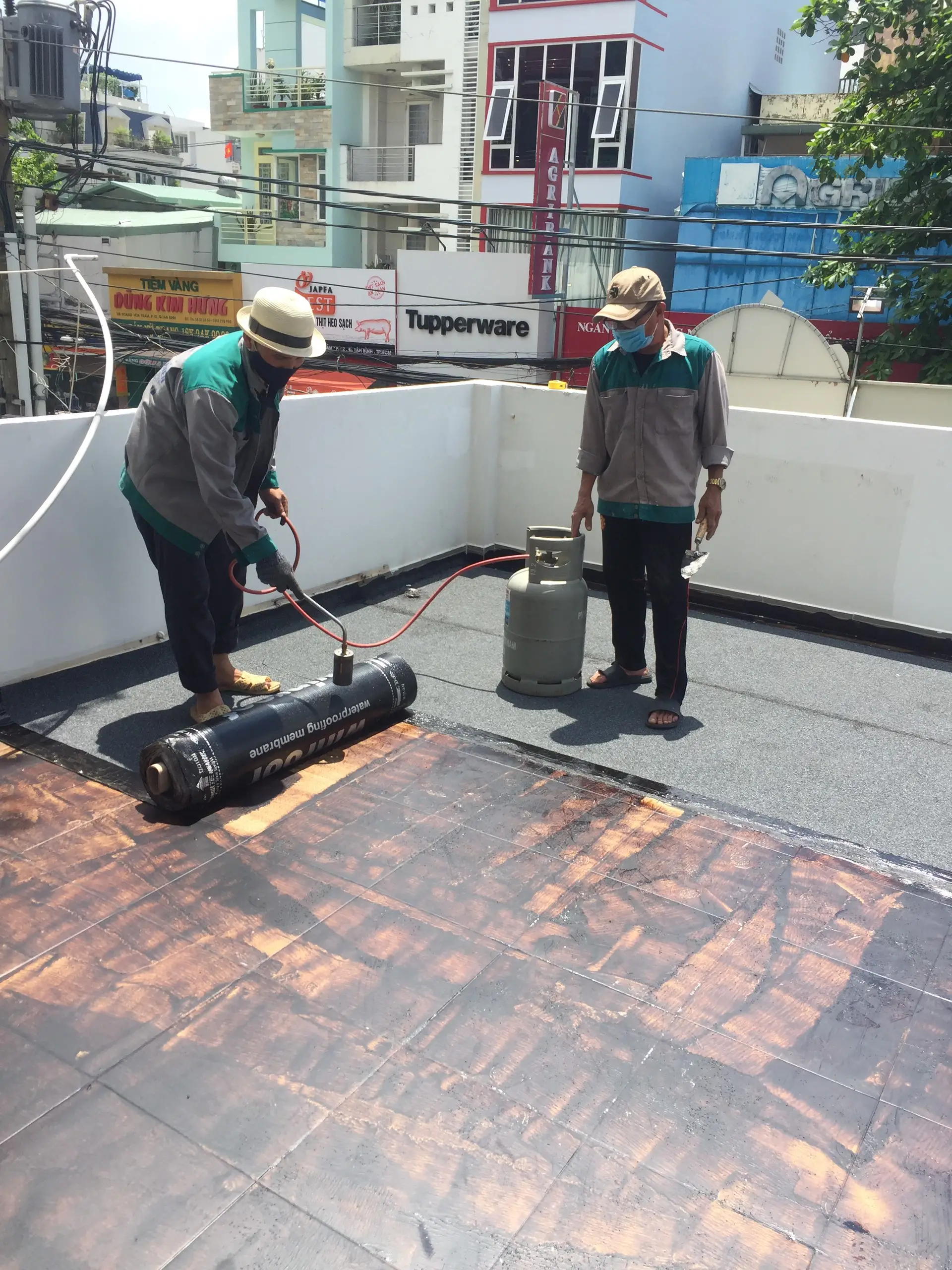 Quy trình chống thấm sàn mái