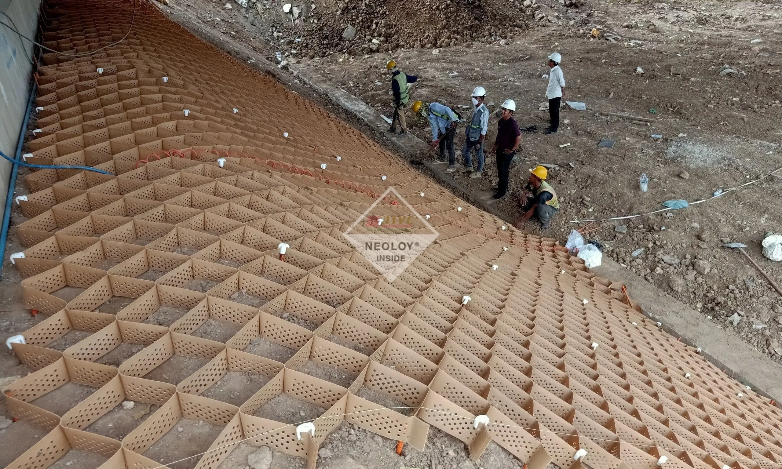 Mố cầu gia cố rọ đá