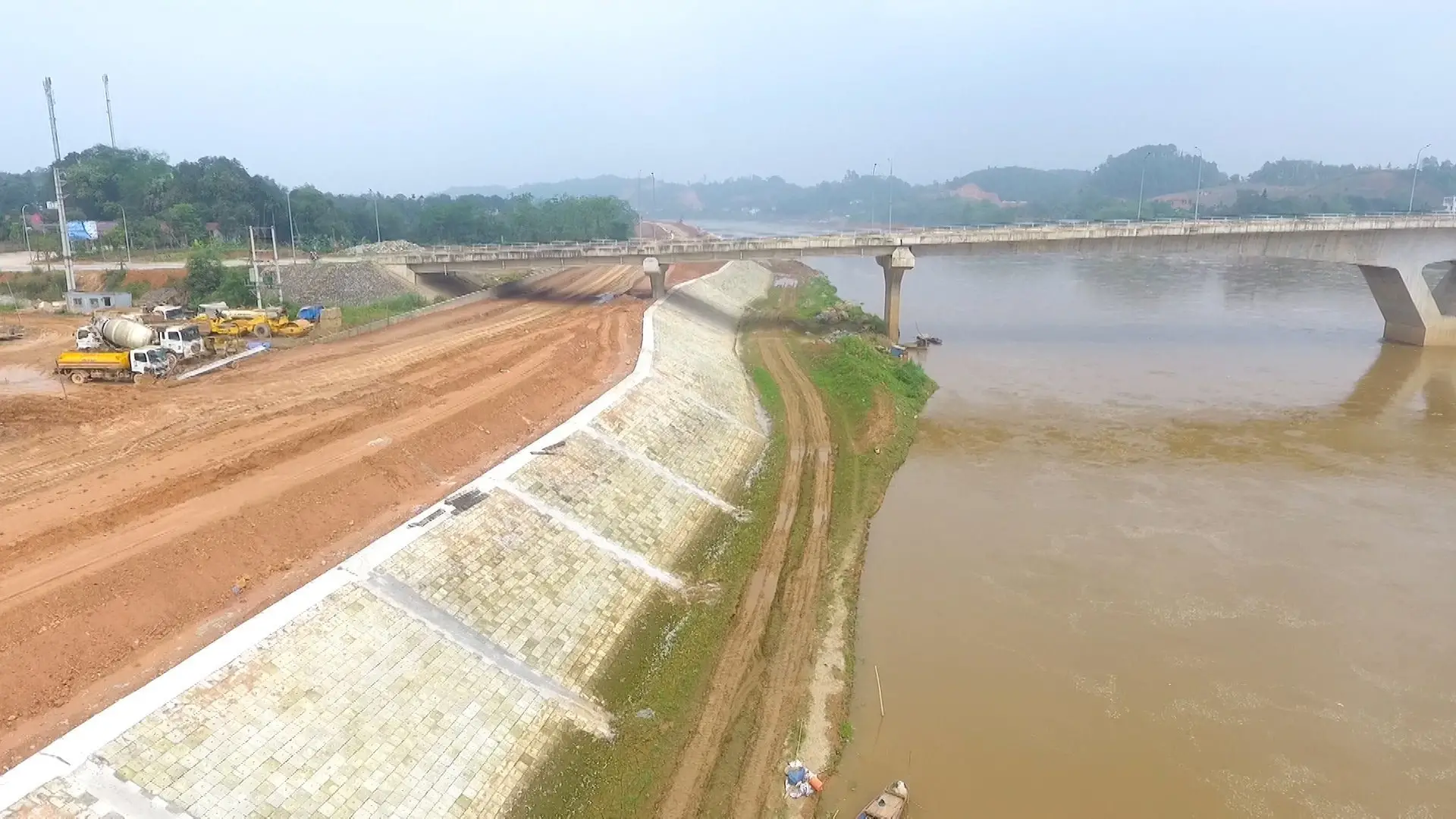 Thành Trì Xanh Biển Đê điều - Hào Anh Dũng Của Dân Tộc