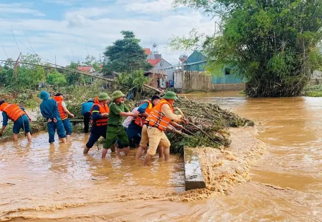Dấu Ấn Giáp Thìn Bão Lụt và Bài Học Về Sự Kiên Cường