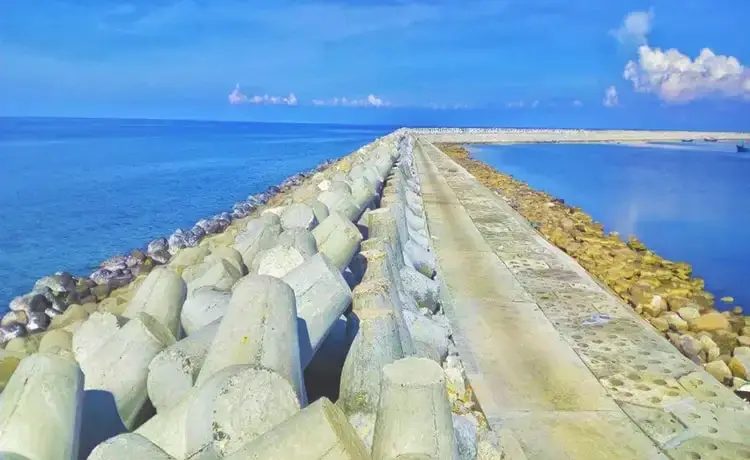 Kè Biển - Hi Vọng và Thách Thức của Đường Biên Giới Biển Việt Nam