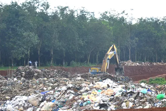 Chôn lấp rác thải
