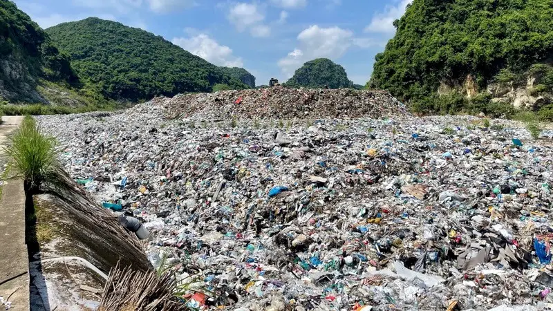 Chôn lấp rác thải nhựa