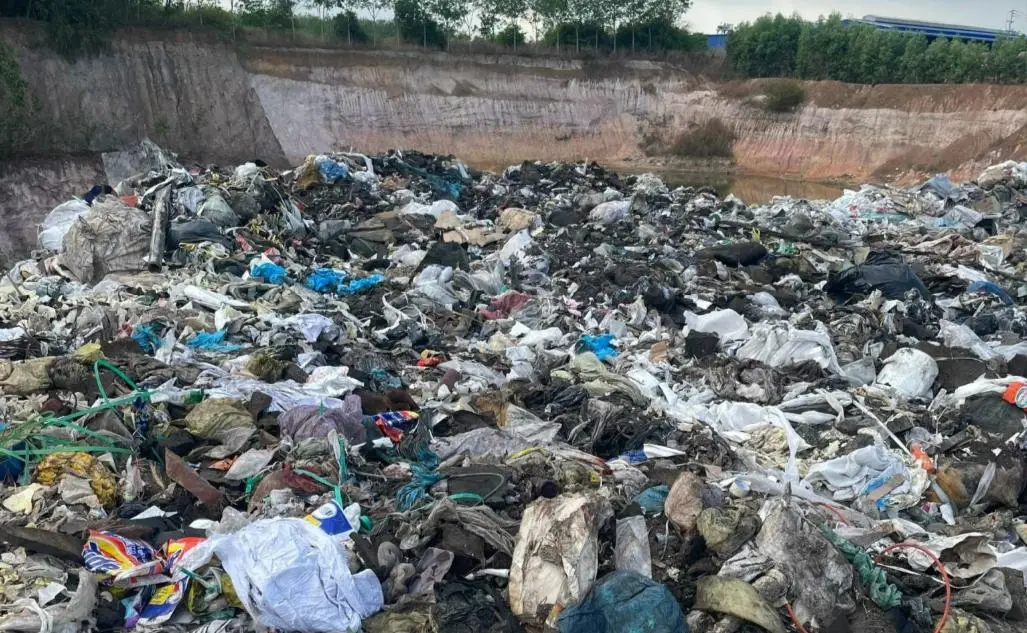 Chôn lấp chất thải nguy hại