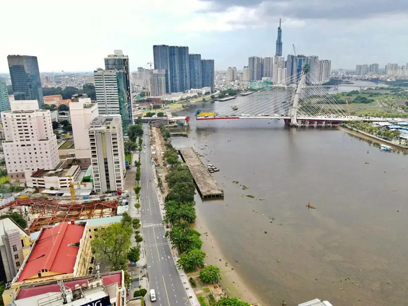 Kè Sông Chiến Tranh Vô Hình Giữa Con Người và Thiên Nhiên
