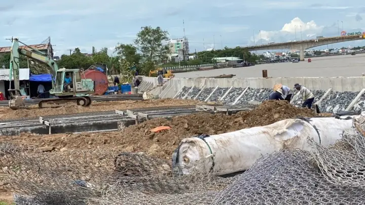 Dự án bờ kè sông Cần Thơ