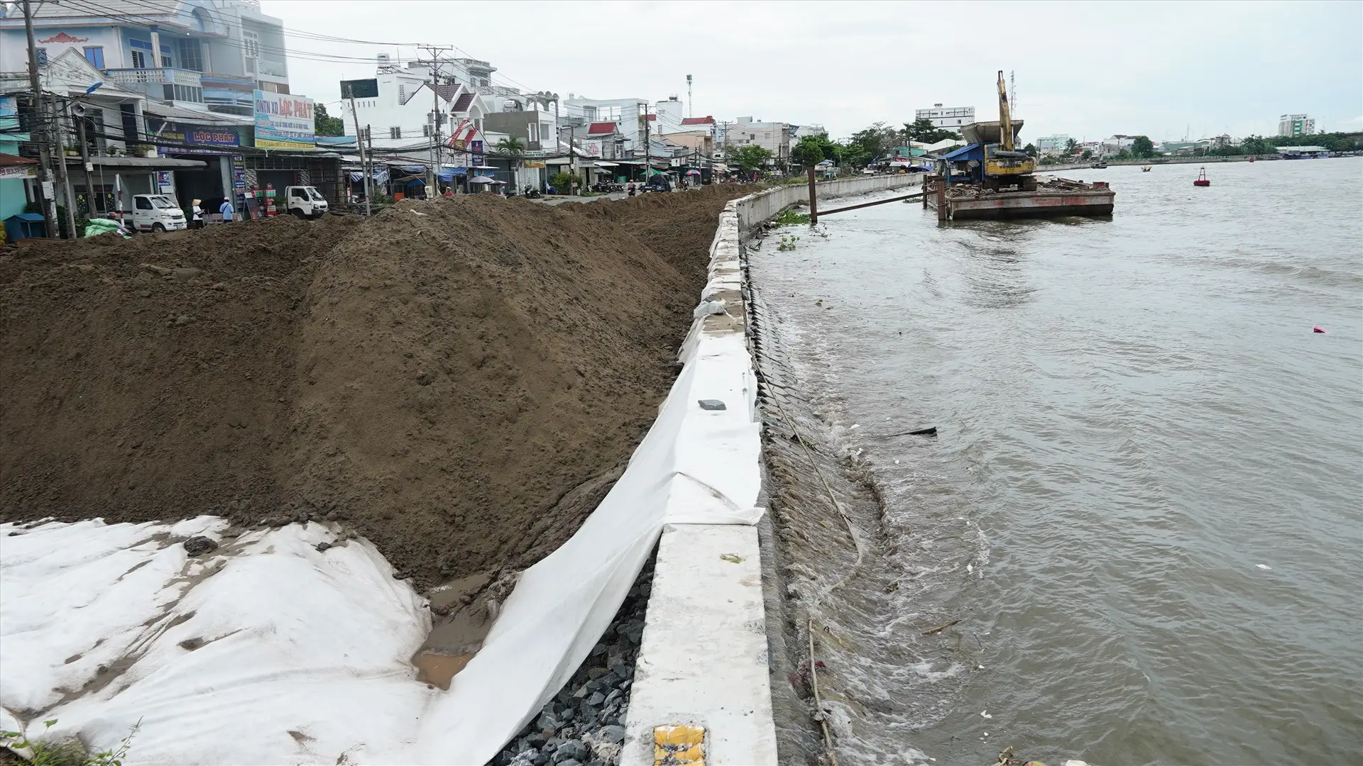 Dự án bờ kè sông Cần Thơ