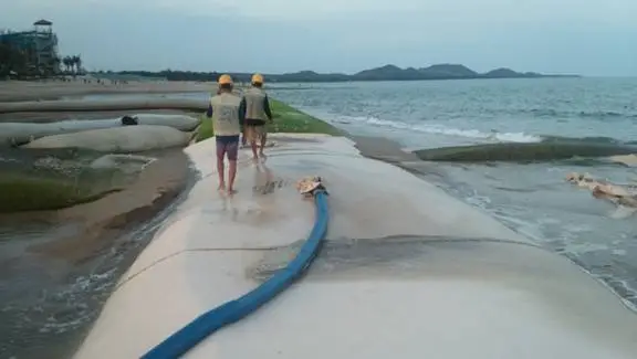 Ống Vải Địa Geotube Chiến Binh Thầm Lặng Bảo Vệ Bờ Biển Việt Nam