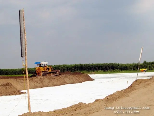 Vải Địa Kỹ Thuật 200KN/M - Gia cường khối đắp nền móng yếu