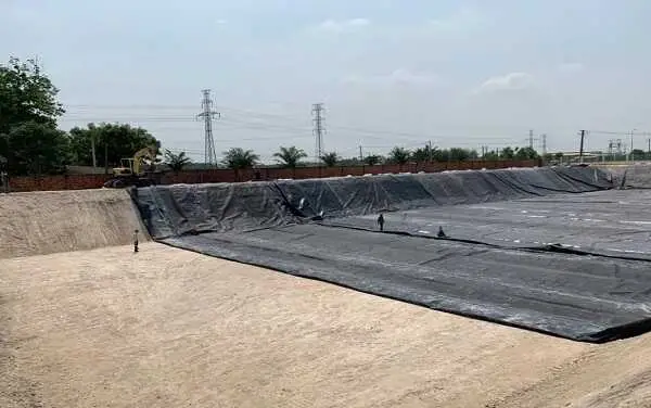 Hàn Bạt HDPE Có Bao Nhiêu Cách? Khám Phá Thế Giới Giải Pháp Chống Thấm Hiện Đại