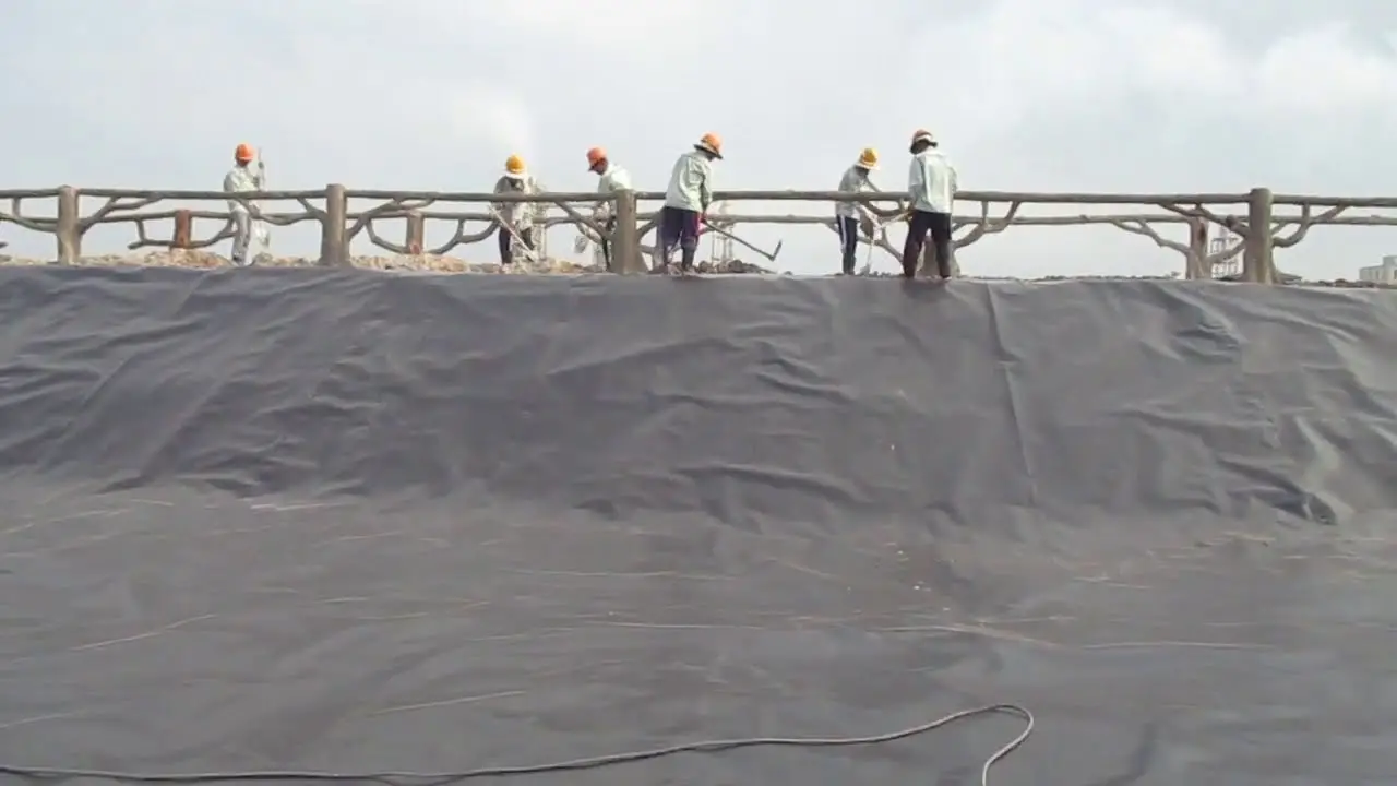 Thi Công Màng HDPE Giải Pháp Tham Khảo Trước Khi Bắt Đầu Dự Án Của Bạn