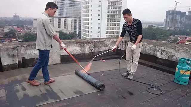 Thi công chống thấm bằng màng khò