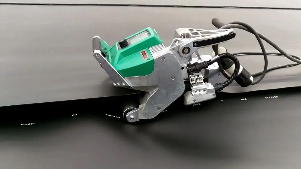 Máy hàn nhiệt bạt HDPE