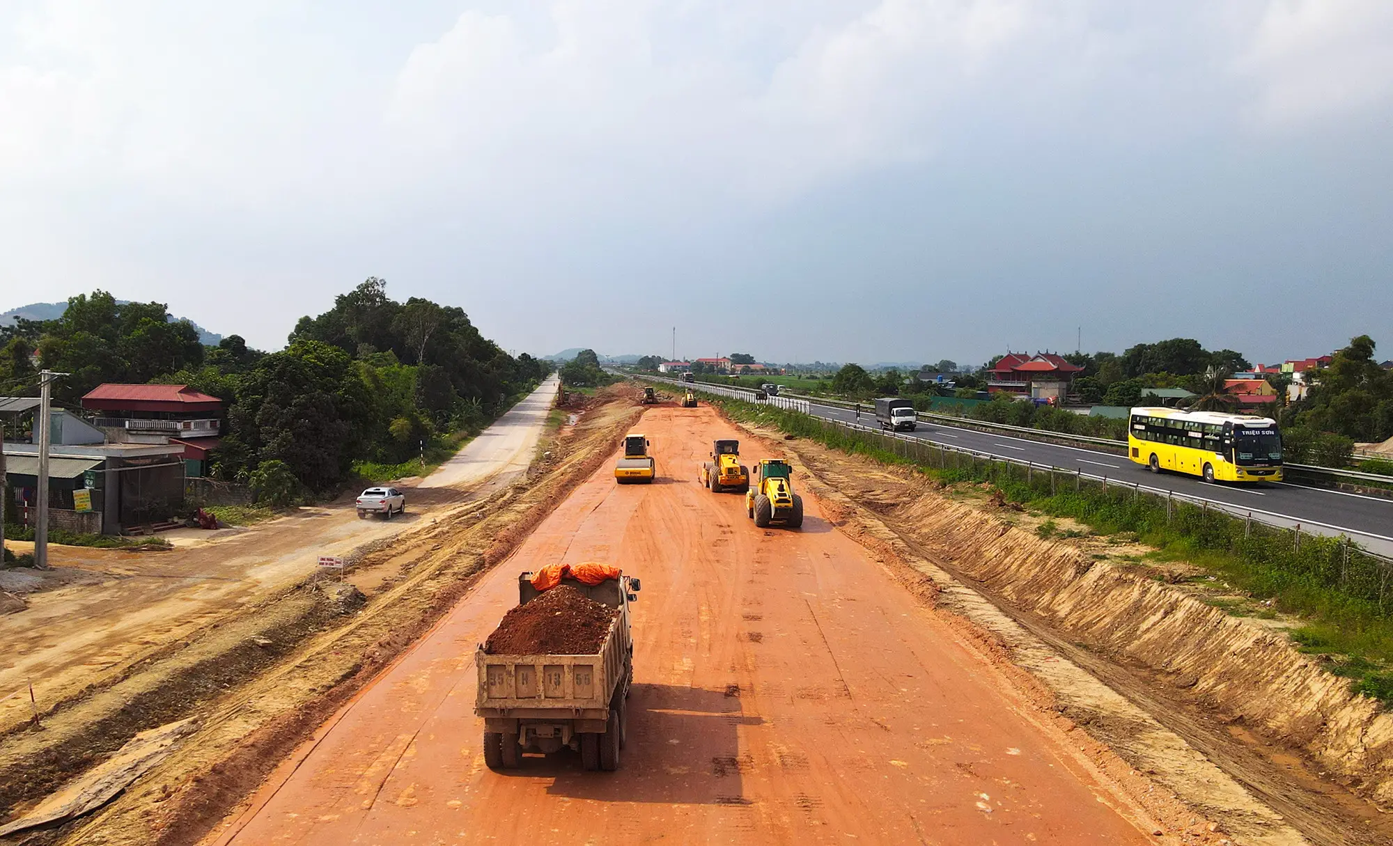 Cách xử lý nền đường đất yếu