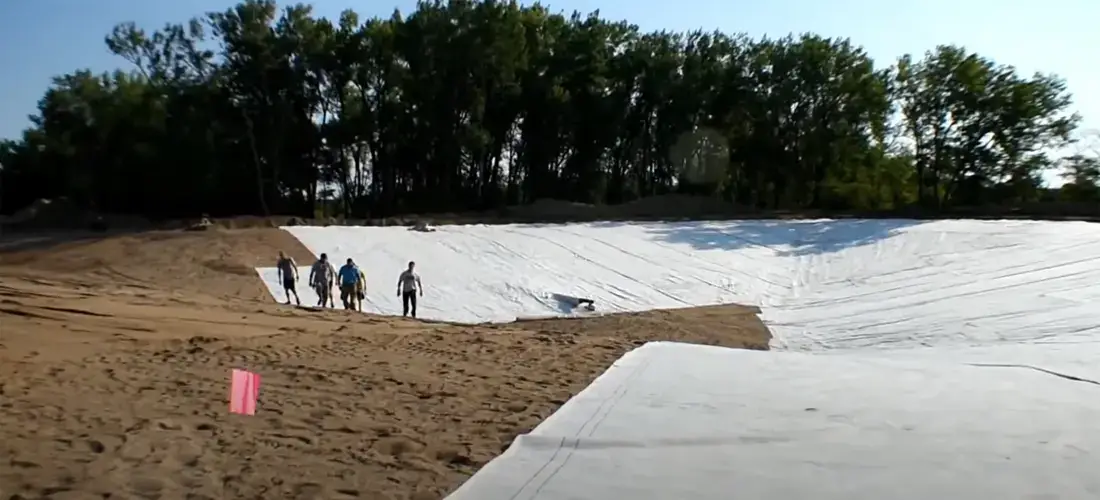 Cách Khâu Vải Địa Kỹ Thuật