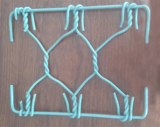 Giá Rọ Đá Bọc Nhựa PVC