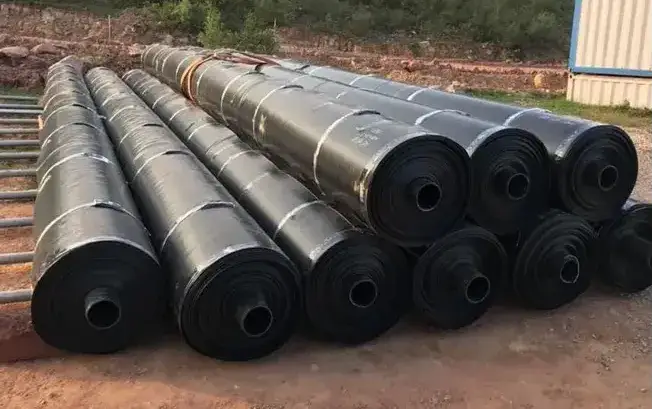 Bạt HDPE 3 Lớp - Giải Pháp Vững Chãi Cho Mọi Công Trình