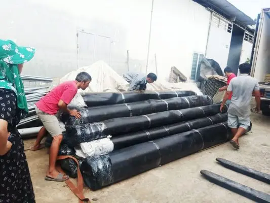 Bạt HDPE - Giá Cả Hợp Lý và Ứng Dụng Đa Dạng Trong Đời Sống