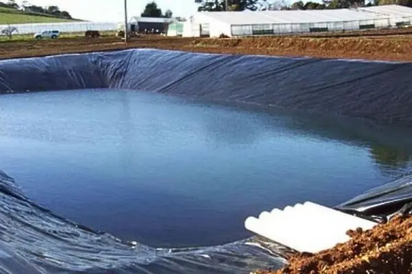 Bạt HDPE Đa Dạng Kích Thước - Giải Pháp Linh Hoạt Cho Mọi Công Trình