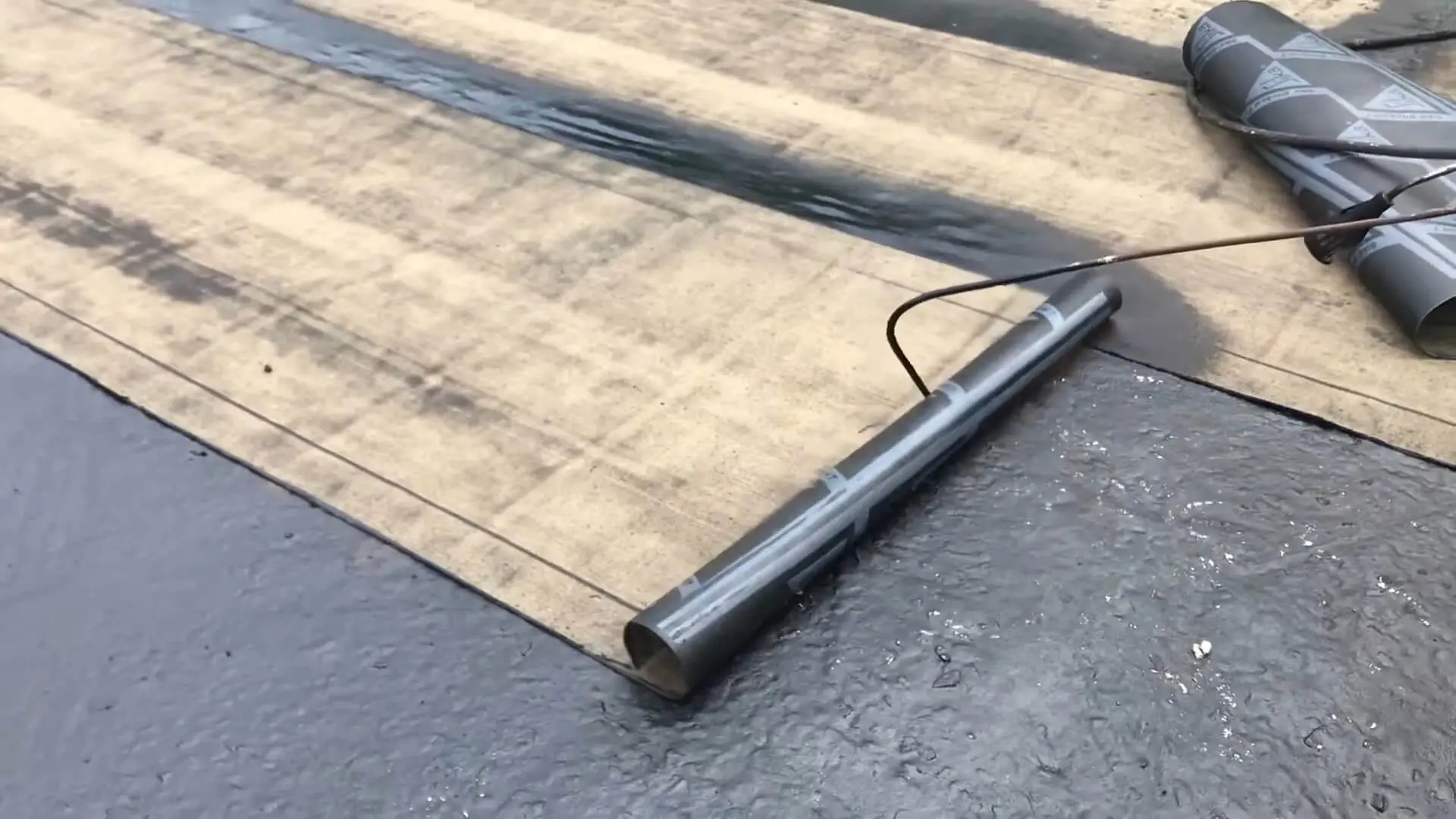 Màng Chống Thấm Tự Dính HDPE - Giải Pháp Vàng Cho Mọi Công Trình