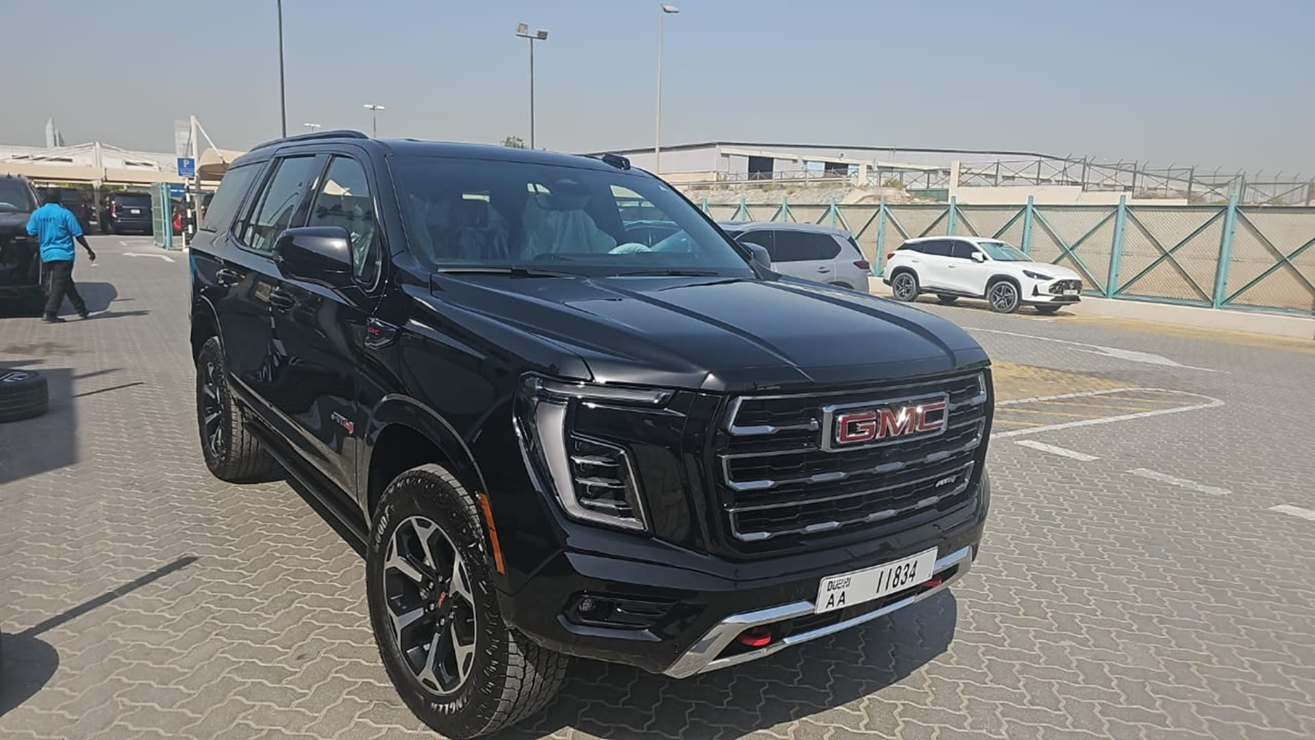 GMC YUKON AT4 image 1