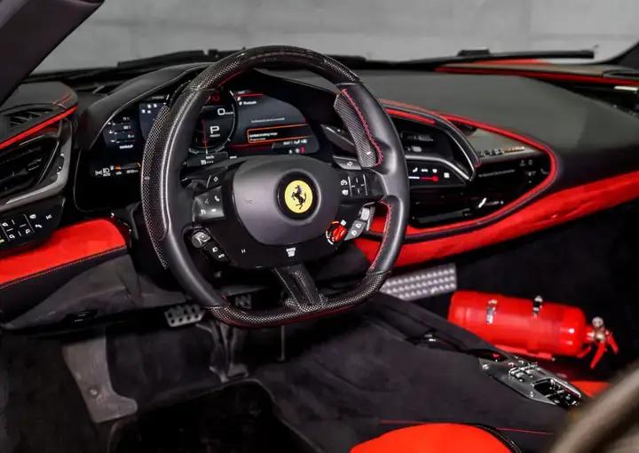 Ferrari vs Porsche in Dubai: A Renter's Guide