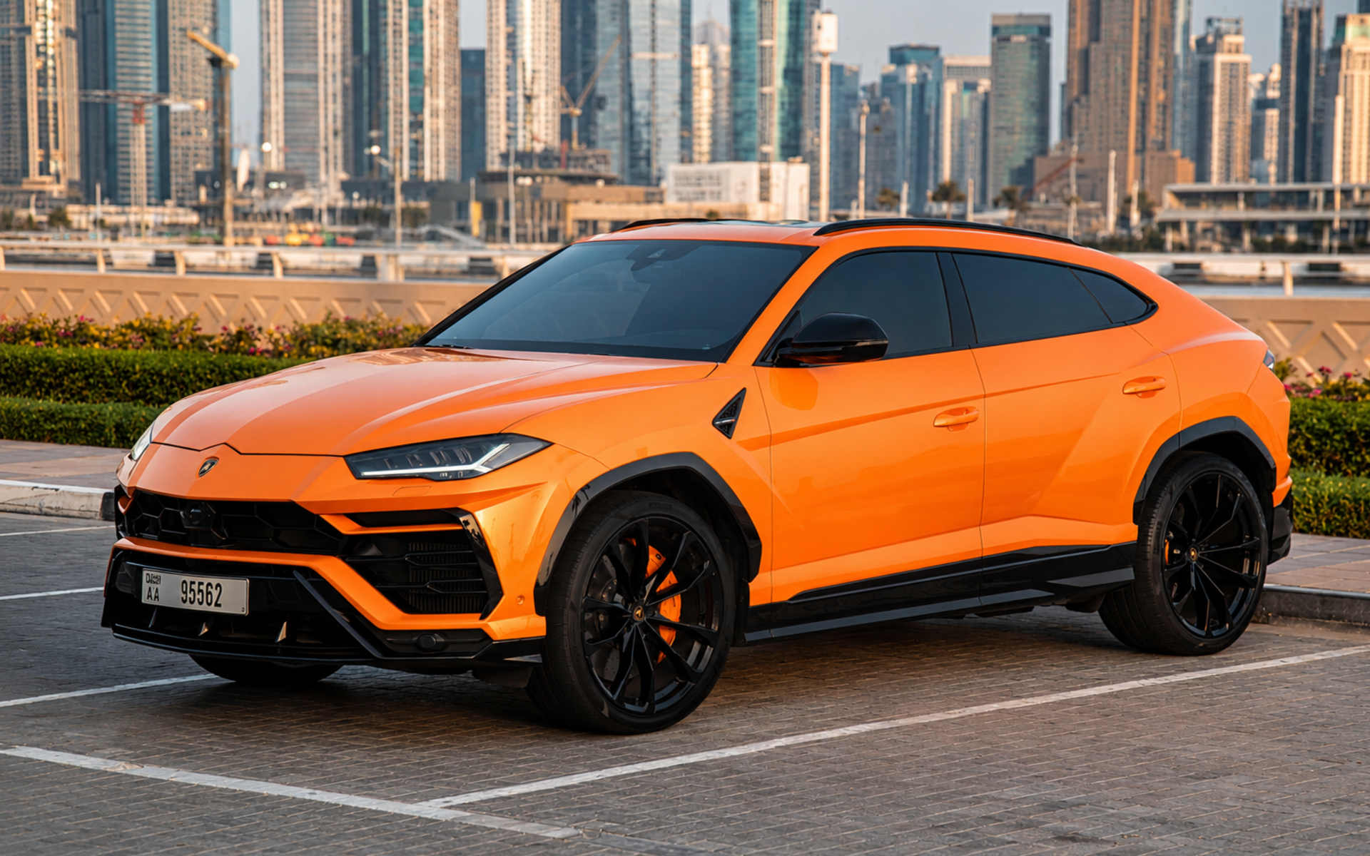 Lamborghini Urus image 1